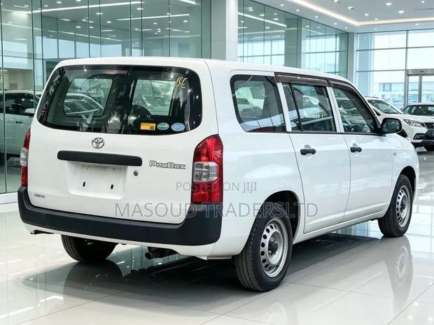 Toyota Probox 2015