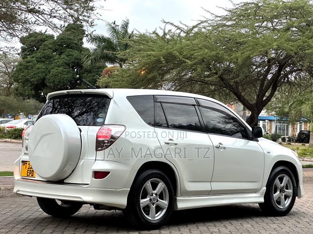 Toyota RAV4 2007 White