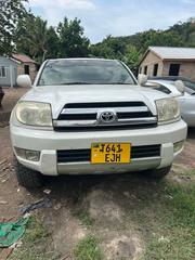 Toyota Hilux Surf 2007 White for sale
