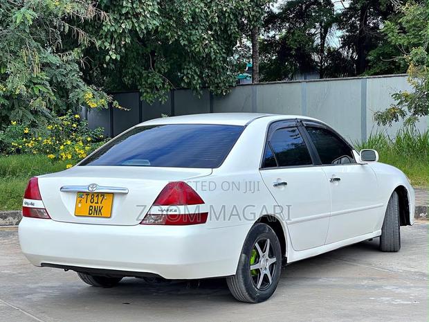 Toyota Mark II 2003 White