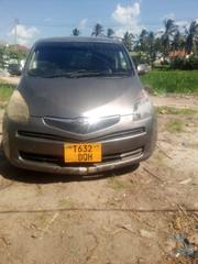 Toyota Ractis 2006 Gray for sale