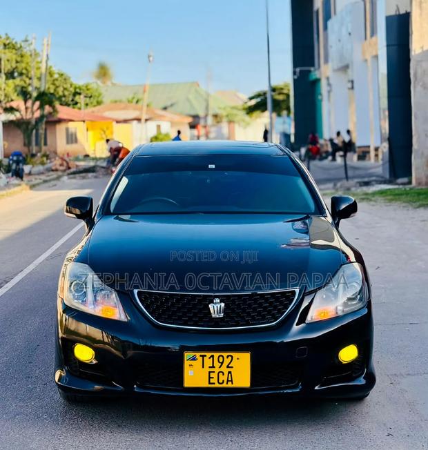 Toyota Crown 2009 Black
