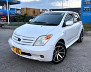 Toyota IST 2005 Pearl for sale