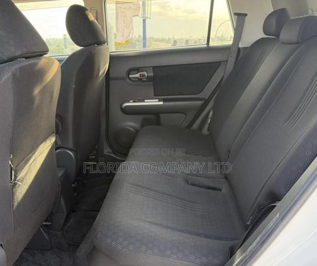 Toyota Corolla Rumion 2009 White