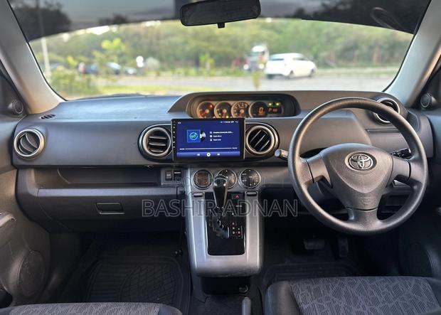 Toyota Corolla Rumion Hatchback 1.8 FWD 2010 Maroon