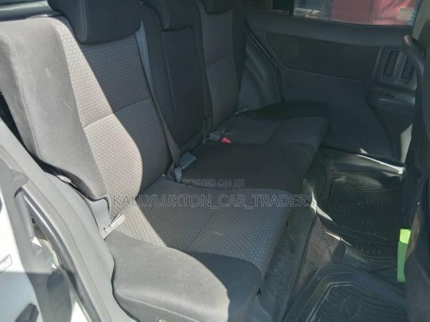 Toyota Raum 2006 White