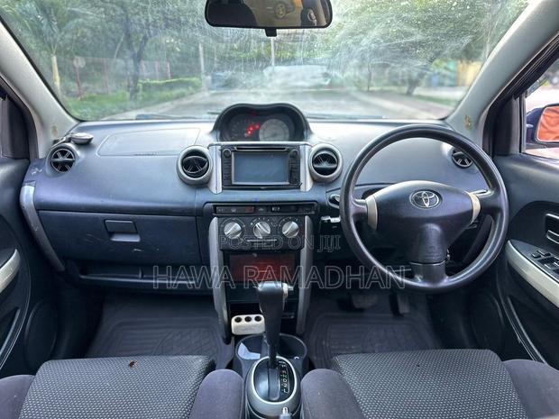 Toyota IST 2004 Blue