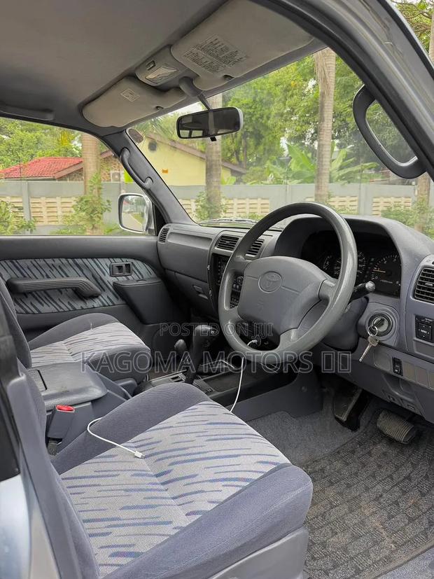 Toyota Land Cruiser Prado 1999 Silver