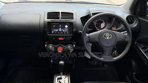 Toyota IST 2007