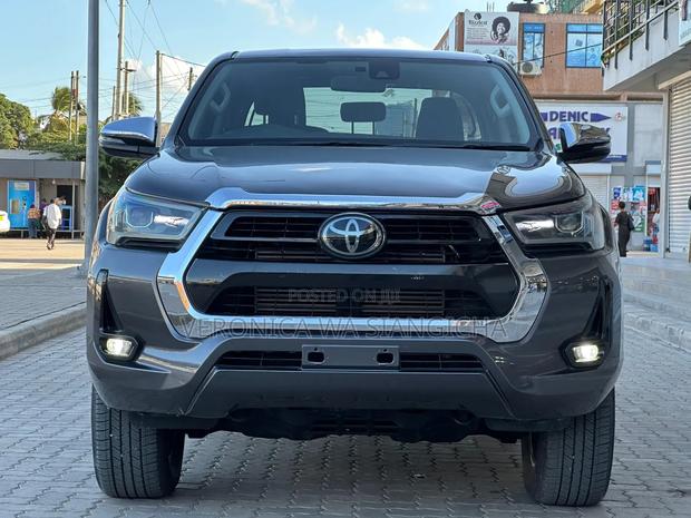 Toyota Hilux 2021