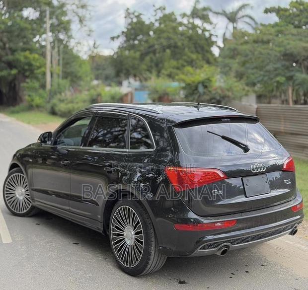 Audi Q5 2011 Black