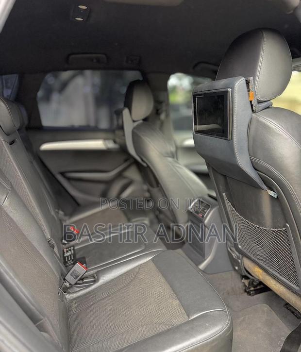Audi Q5 2011 Black