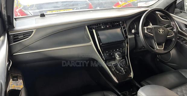 Toyota Harrier 2016 Black