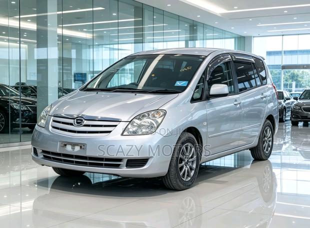 Toyota Corolla Spacio 2004 Silver