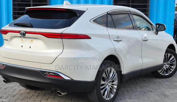 Toyota Harrier 2021 White