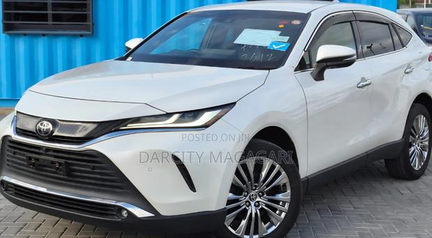 Toyota Harrier 2021 White