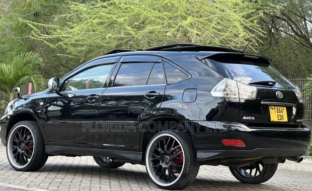 Toyota Harrier 2004 Black