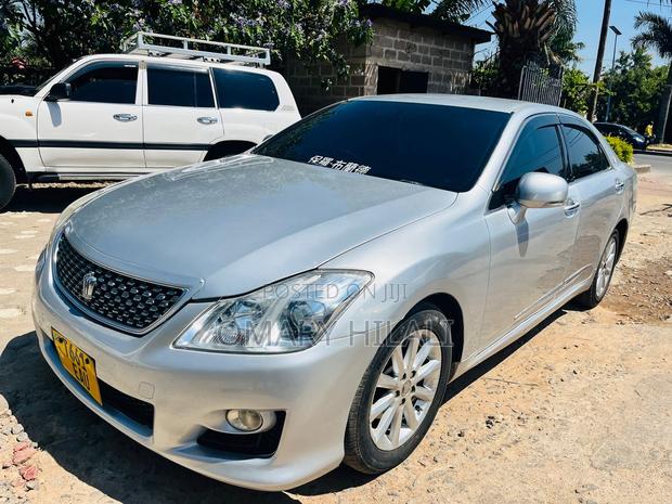 Toyota Crown 2008 Silver