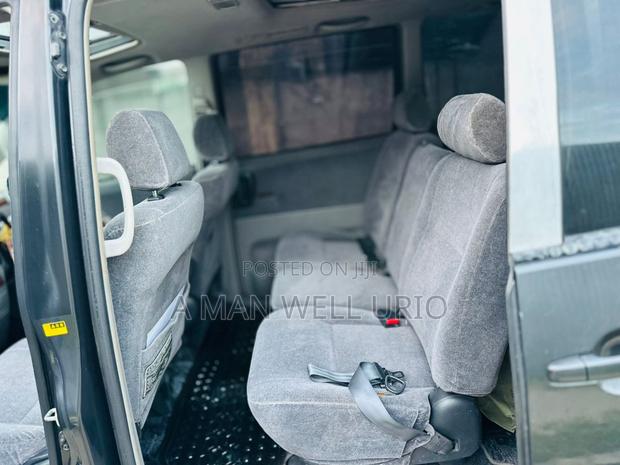 Toyota Noah 2.0 AWD (8 Seater) 2003 Black