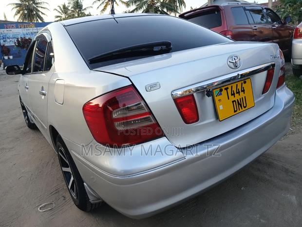 Toyota Premio 2005 Silver