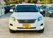 Toyota Vanguard 2010 Pearl for sale