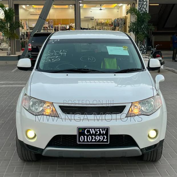 Mitsubishi Outlander 2008 White
