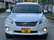 Toyota Vanguard 2010 Pearl for sale