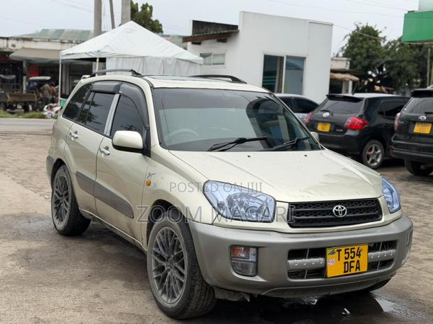 Toyota RAV4 2005 Beige