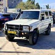 Toyota Land Cruiser 2018 White for sale
