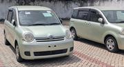 Toyota Sienta 2004 Green for sale