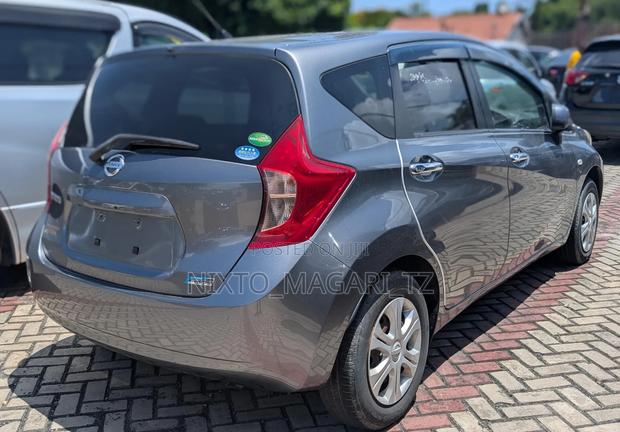 Nissan Note 2013 Gray