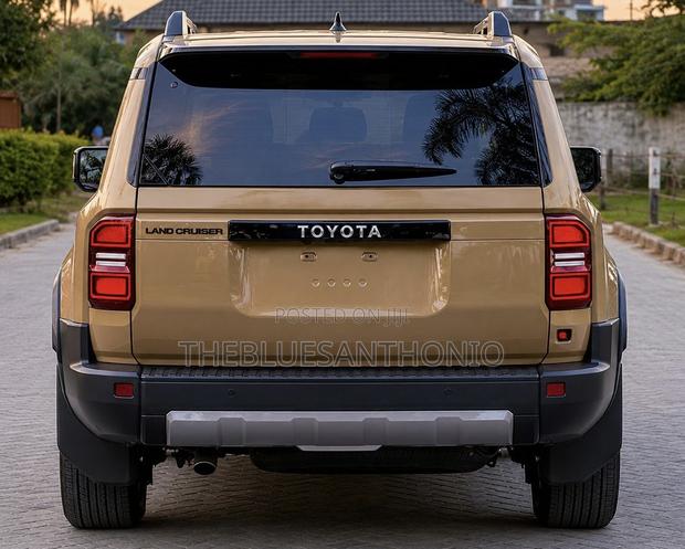 Toyota Land Cruiser Prado 2025 Gold