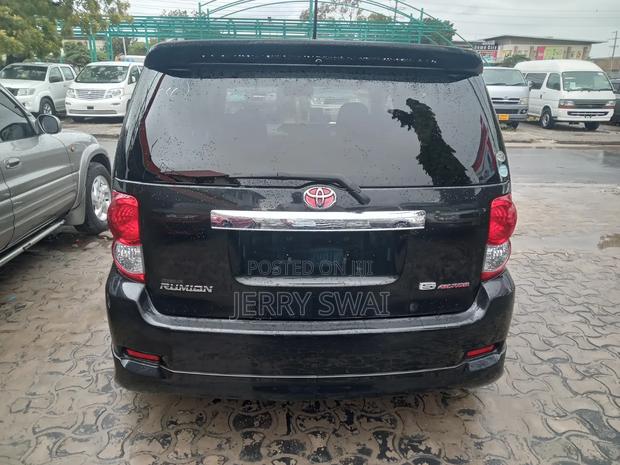 Toyota Rumion 1.5 FWD 2022 Black