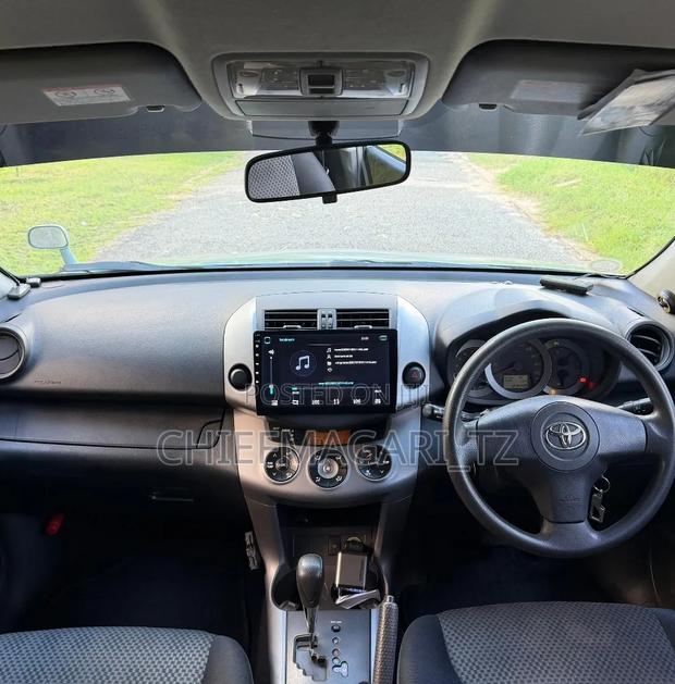 Toyota RAV4 2006 Gold