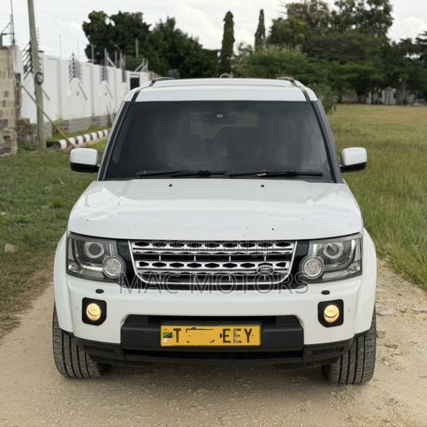 Land Rover Discovery 2013 Pearl
