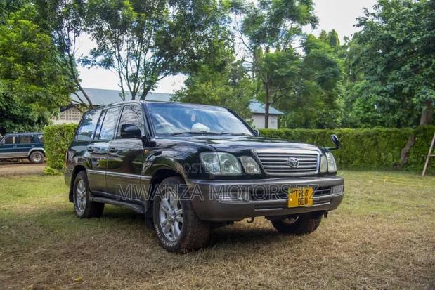 Toyota Land Cruiser 2004 Matt Black