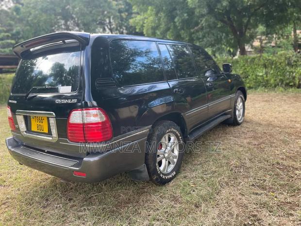 Toyota Land Cruiser 2004 Matt Black