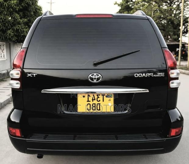 Toyota Land Cruiser Prado 2005 Black