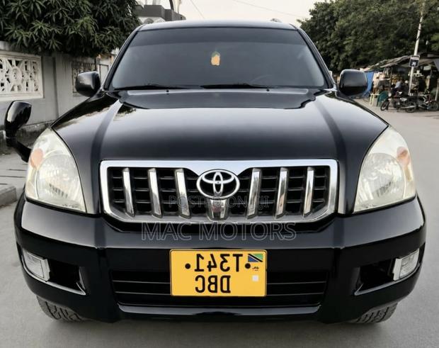 Toyota Land Cruiser Prado 2005 Black