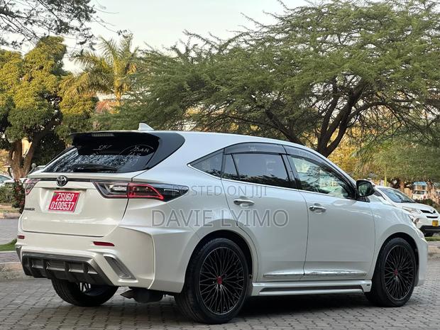 Toyota Harrier 2016 White