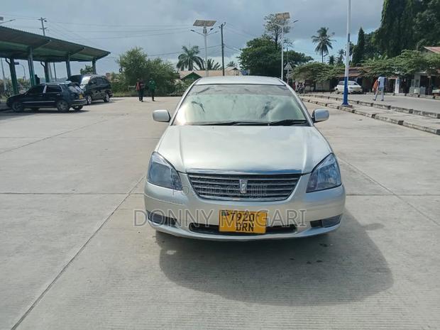 Toyota Premio 2005 Silver
