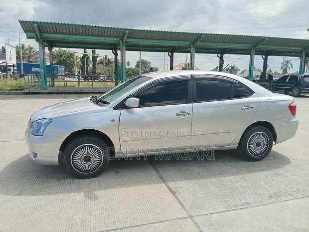 Toyota Premio 2005 Silver