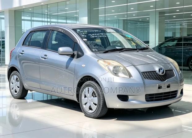 Toyota Vitz 2007 Gray