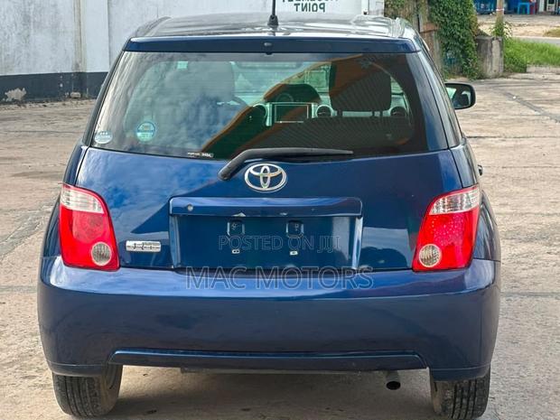 Toyota IST 2006 Blue
