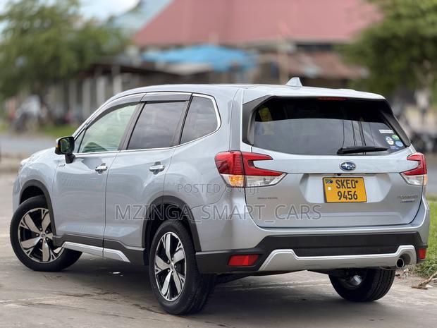 Subaru Forester 2020 Silver