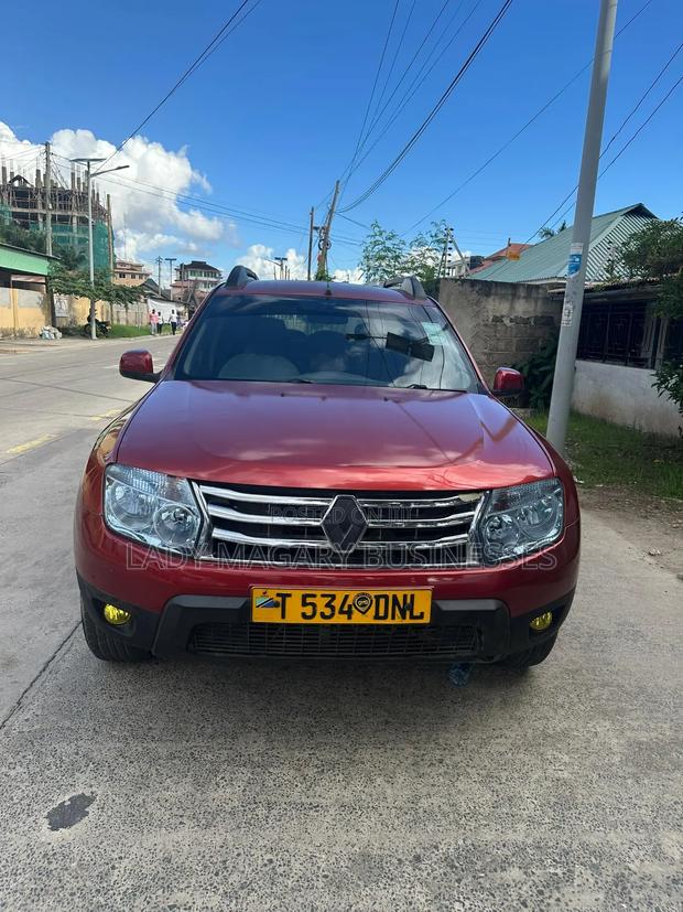 Renault Duster 2015 Burgundy