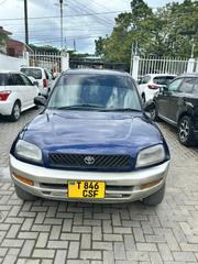 Toyota RAV4 Base FWD 1999 Blue for sale