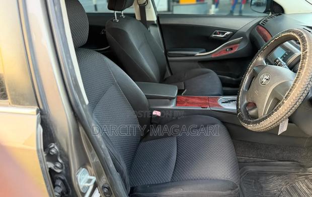 Toyota Premio 2010 Gray
