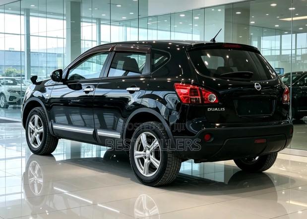 Nissan Dualis 2011 Black