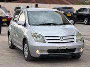 Toyota IST 2005 Silver for sale